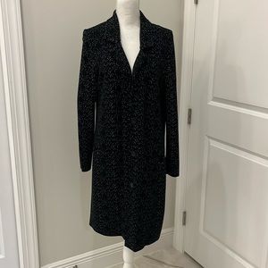 Women’s tribal code again with pockets Size M